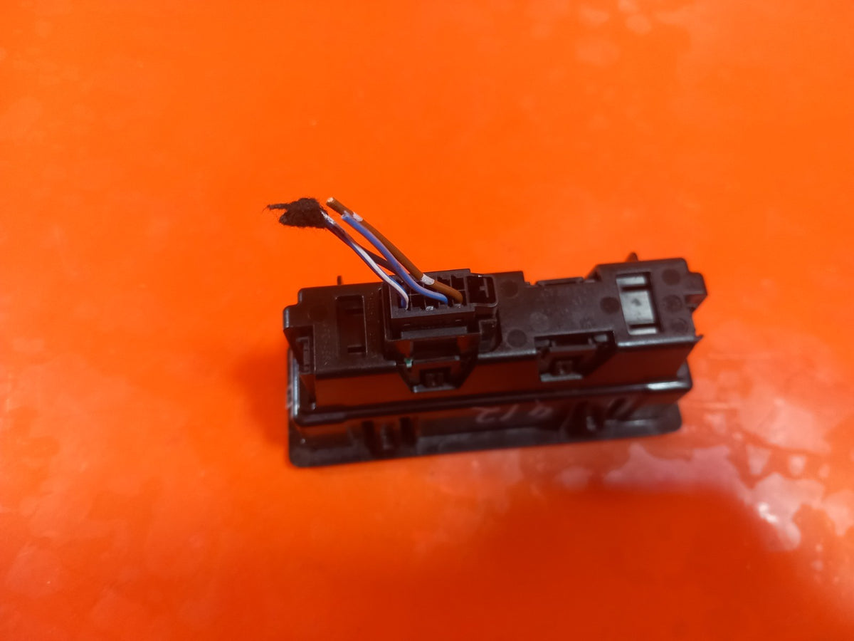 ebay-src:https://i.ebayimg.com/00/s/mtiwmfgxnjaw/z/o98aaesw-ohqqq3w/$_57.jpg