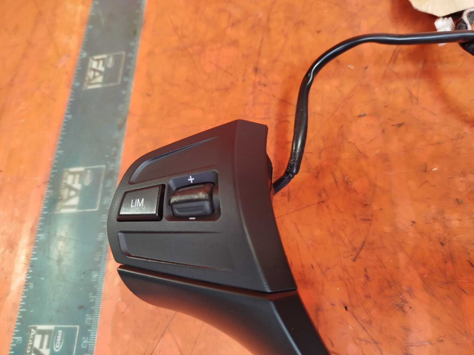 ✅2013 BMW 1 SERIES F20 STEERING WHEEL TRIM PANEL COVER 62558406C + WARRANTY - Image 9