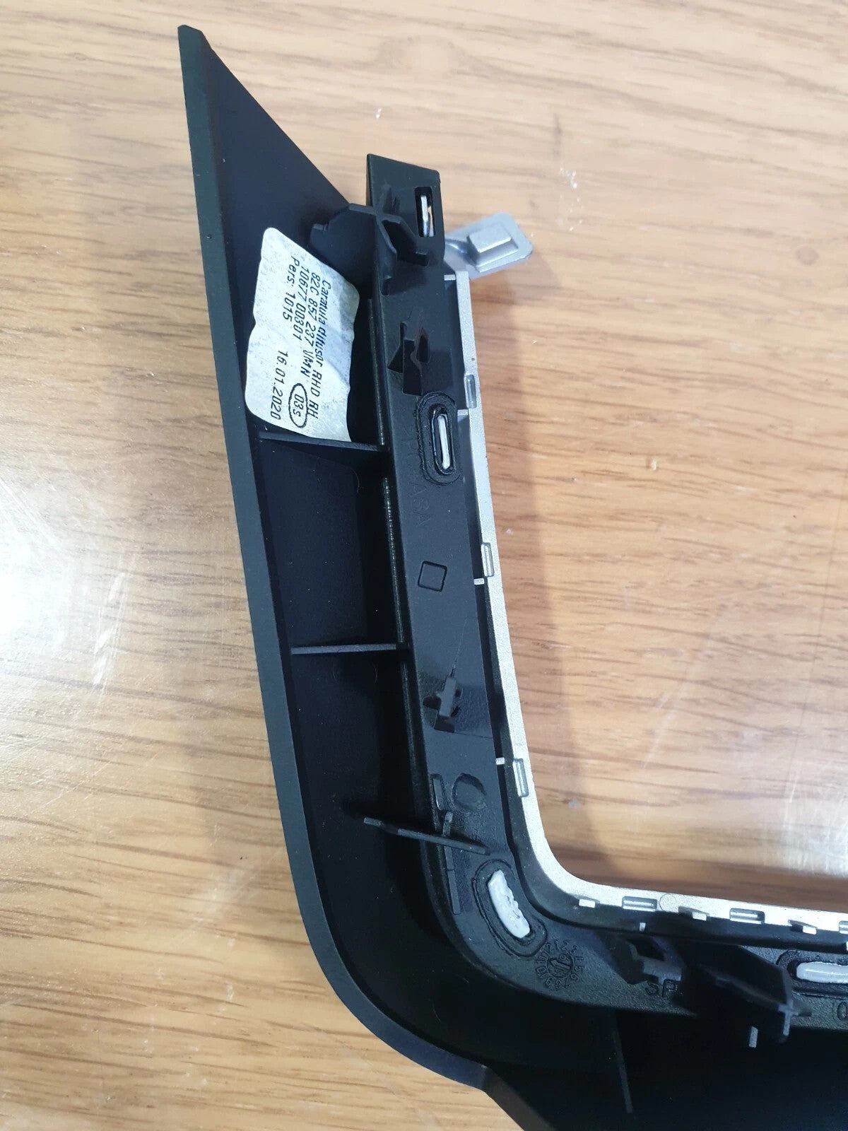 ✅Audi A1 Sport 1.0 Petrol 2020 Dashboard Air Vent Right Surround Trim 82C857237  - Image 11