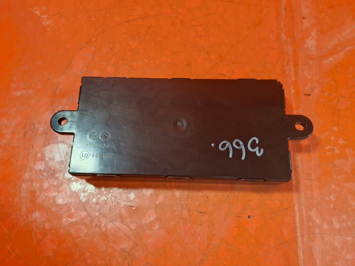 ebay-src:https://i.ebayimg.com/00/s/mtiwmfgxnjaw/z/mqmaaeswnc1ps-rj/$_57.jpg