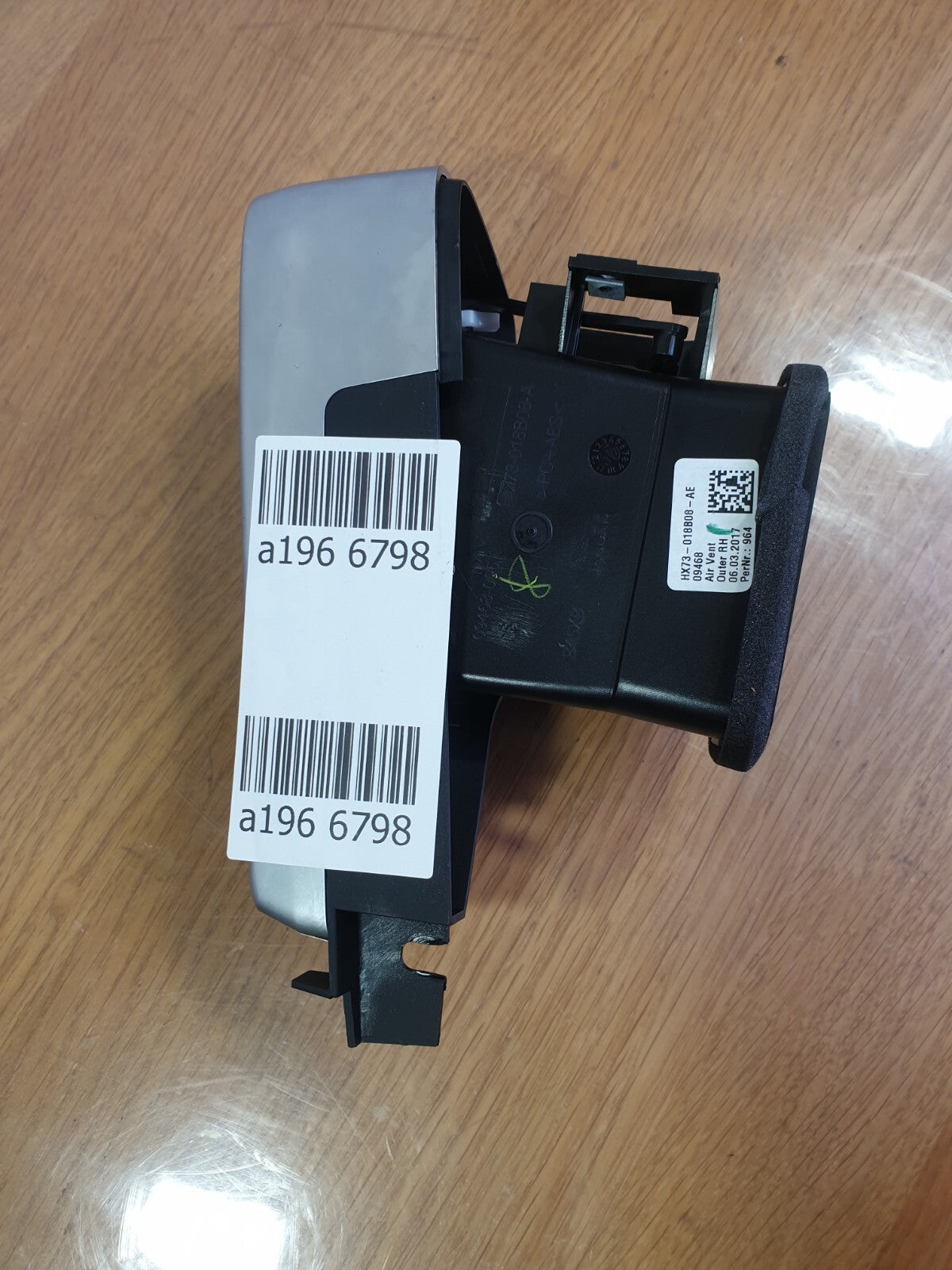 ebay-src:https://i.ebayimg.com/00/s/mtywmfgxmjaw/z/m5gaaoswe-vmyf96/$_57.jpg