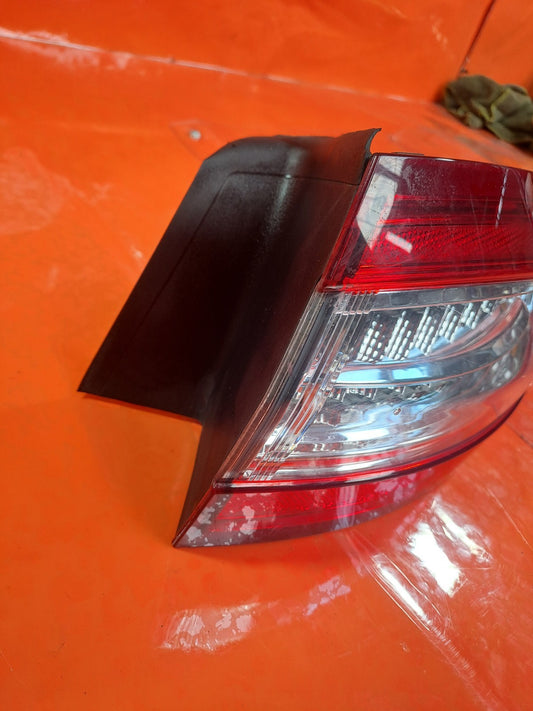 ✅FORD MONDEO MK5 2016 REAR RIGHT OUTER TAIL LIGHT DS73-13404-FH Warranty A292 - Image 2