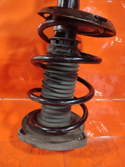 ✅Mercedes B180 W246 1.8 Diesel 2012 Front Right Shock Absorber A2463206813 A037 - Image 7