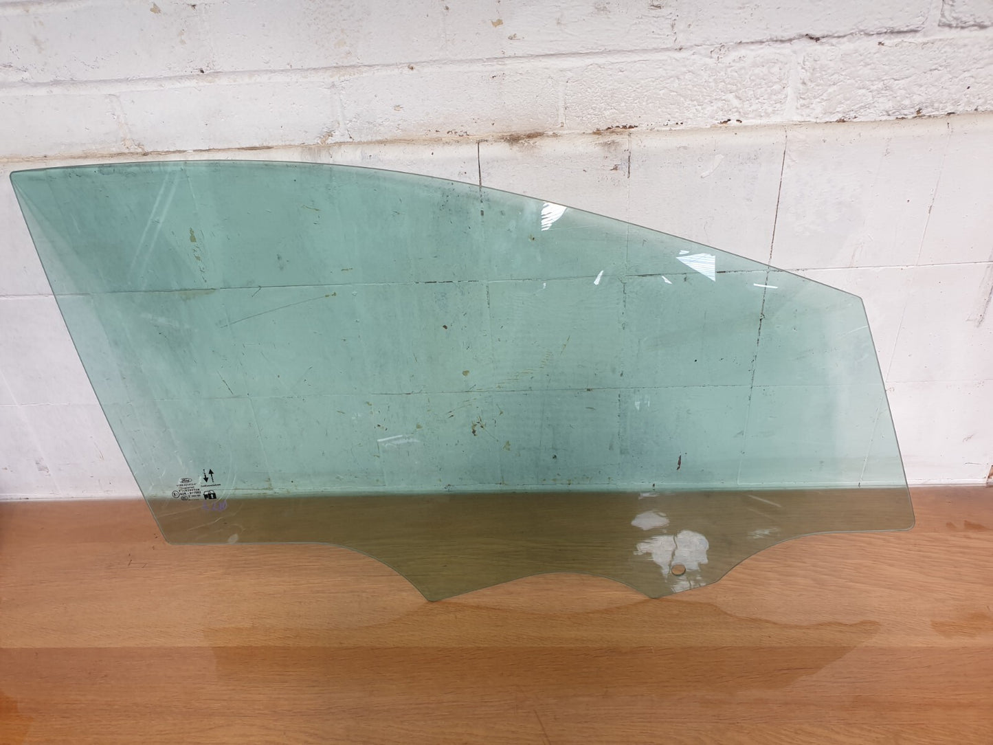 Ford Fiesta St-Line 2022 1.0 Petrol FRONT RIGHT GLASS WINDOW H1BB-A21410-A A210 - Image 1