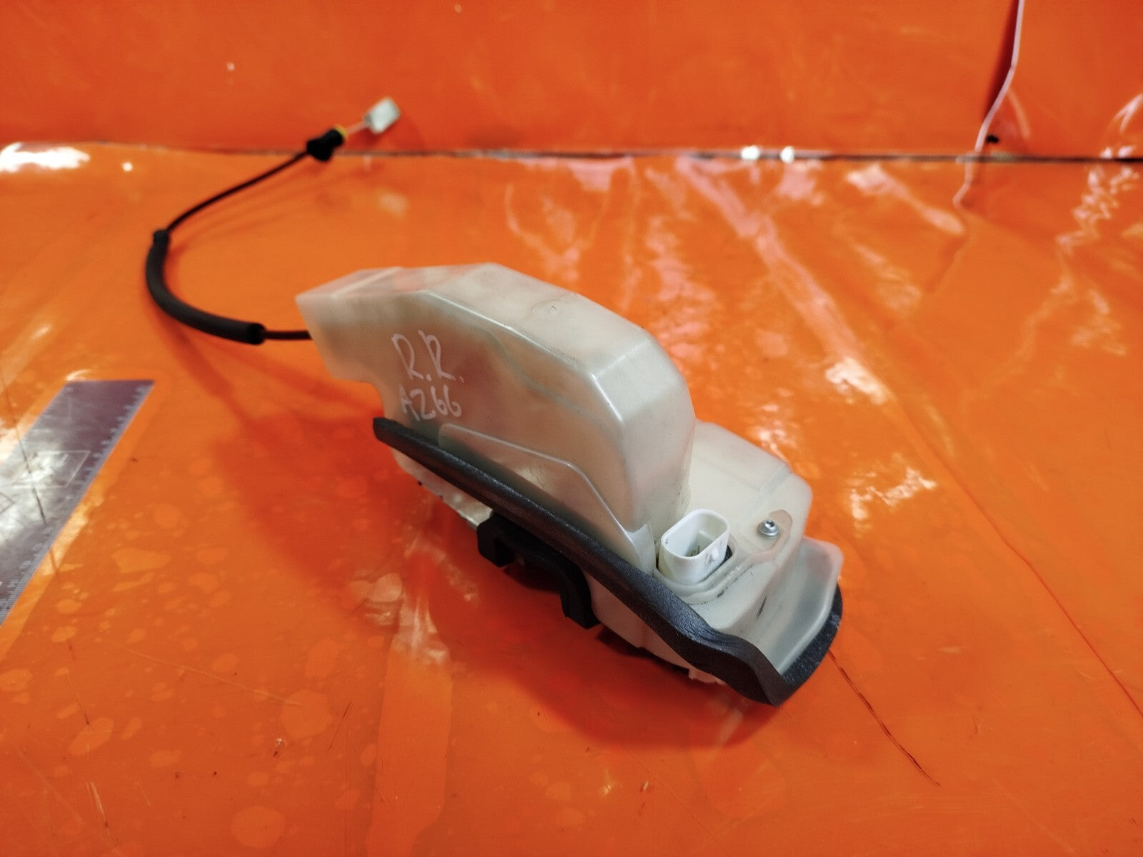 ✅2020 TESLA MODEL 3 LONG RANGE REAR RIGHT DOOR LOCK 106896900M + WARRANTY A266 - Image 10