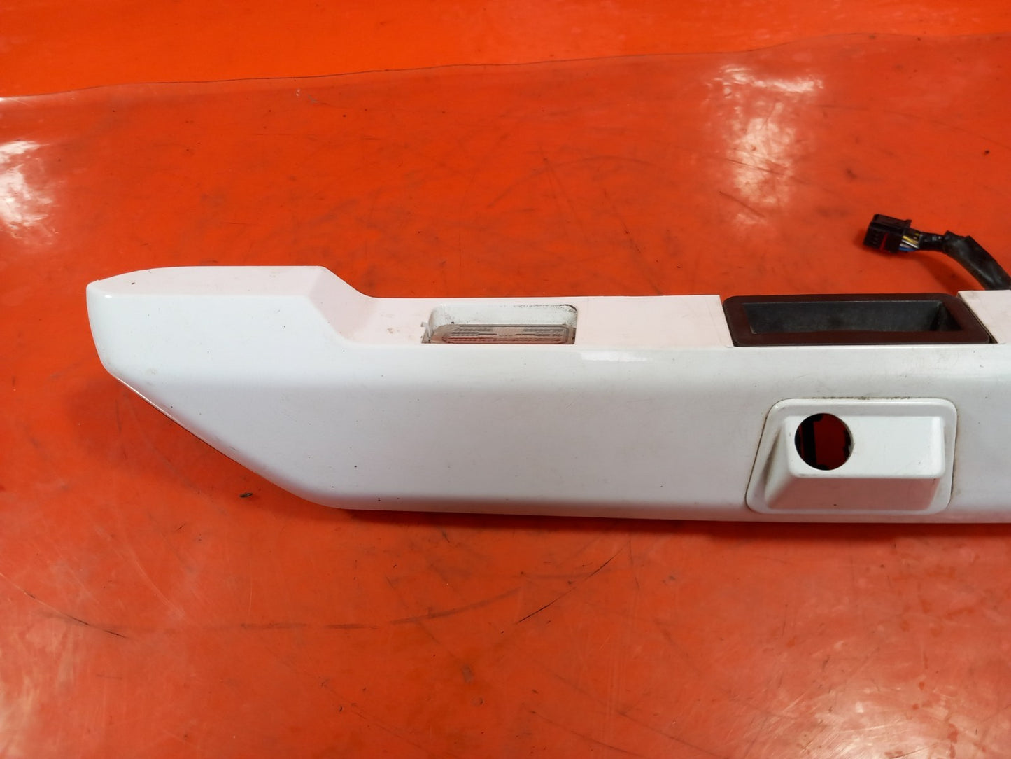 Ford Tourneo Custom 2.2 Diesel 2016 Tailgate Trim BK2143404 Warranty A411 - Image 4