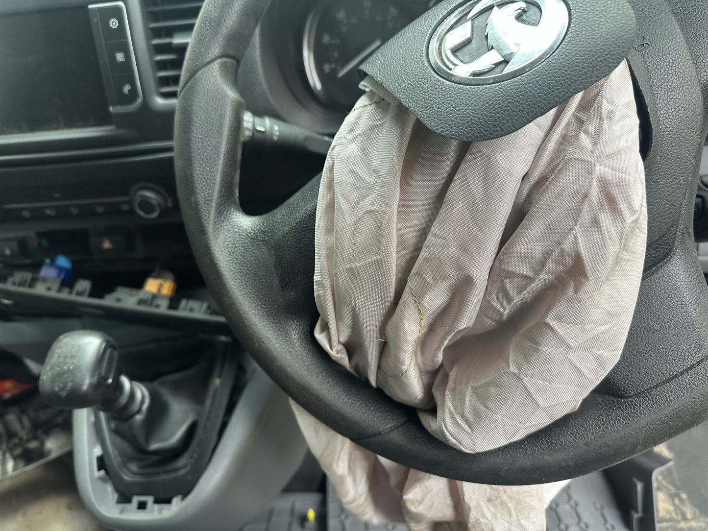 ✅2020 Vauxhall Vivaro 2900 Dynamic 1.5D Steering Wheel + Warranty A380 - Image 5