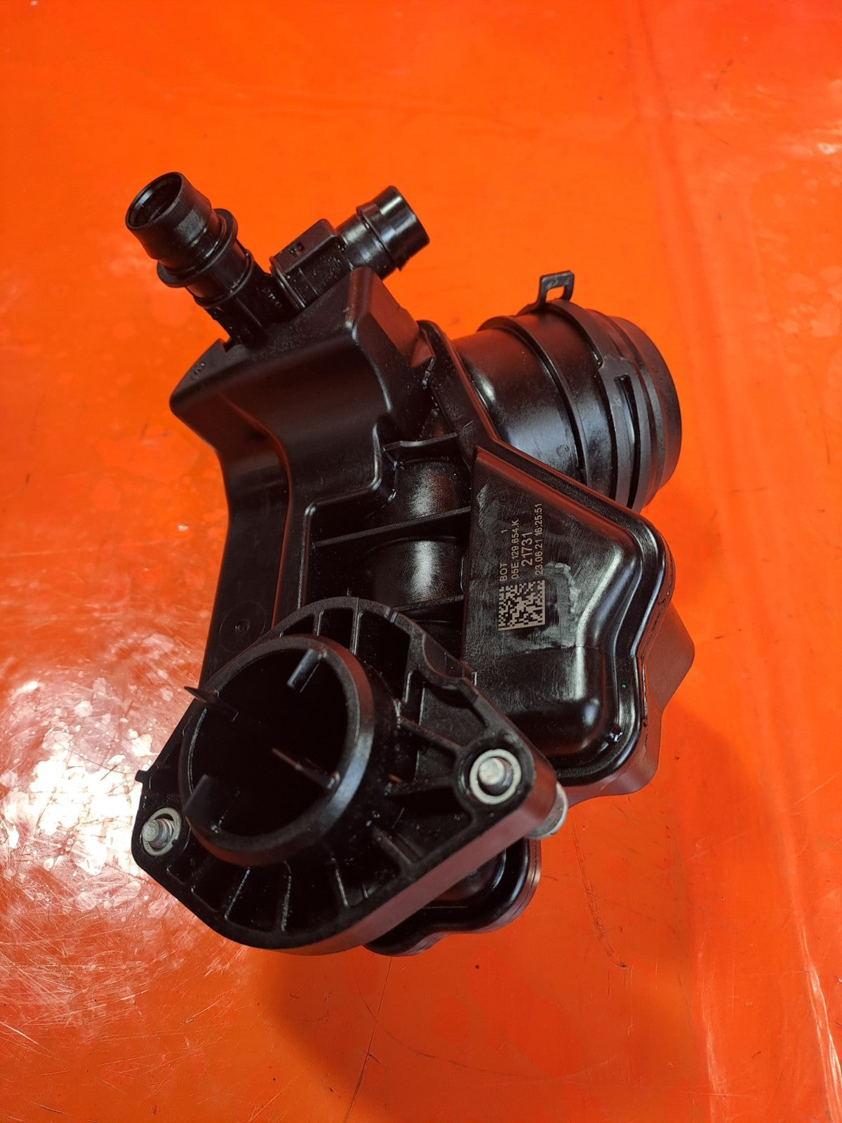 ebay-src:https://i.ebayimg.com/00/s/mtywmfgxmjaw/z/eawaaeswqebphnf3/$_57.jpg