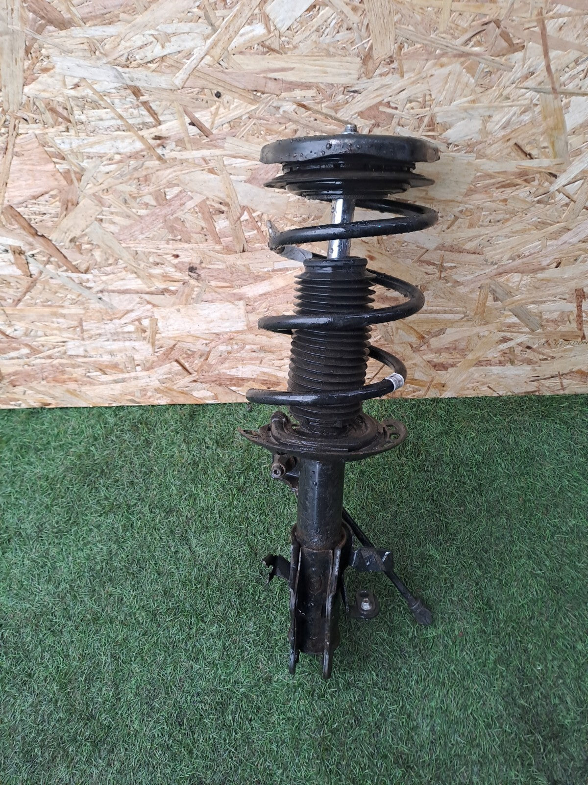 ✅Ford Focus (C 51) 2018 1.5 Diesel Front Right Shock Absorber JX61-18045-EEF - Image 4