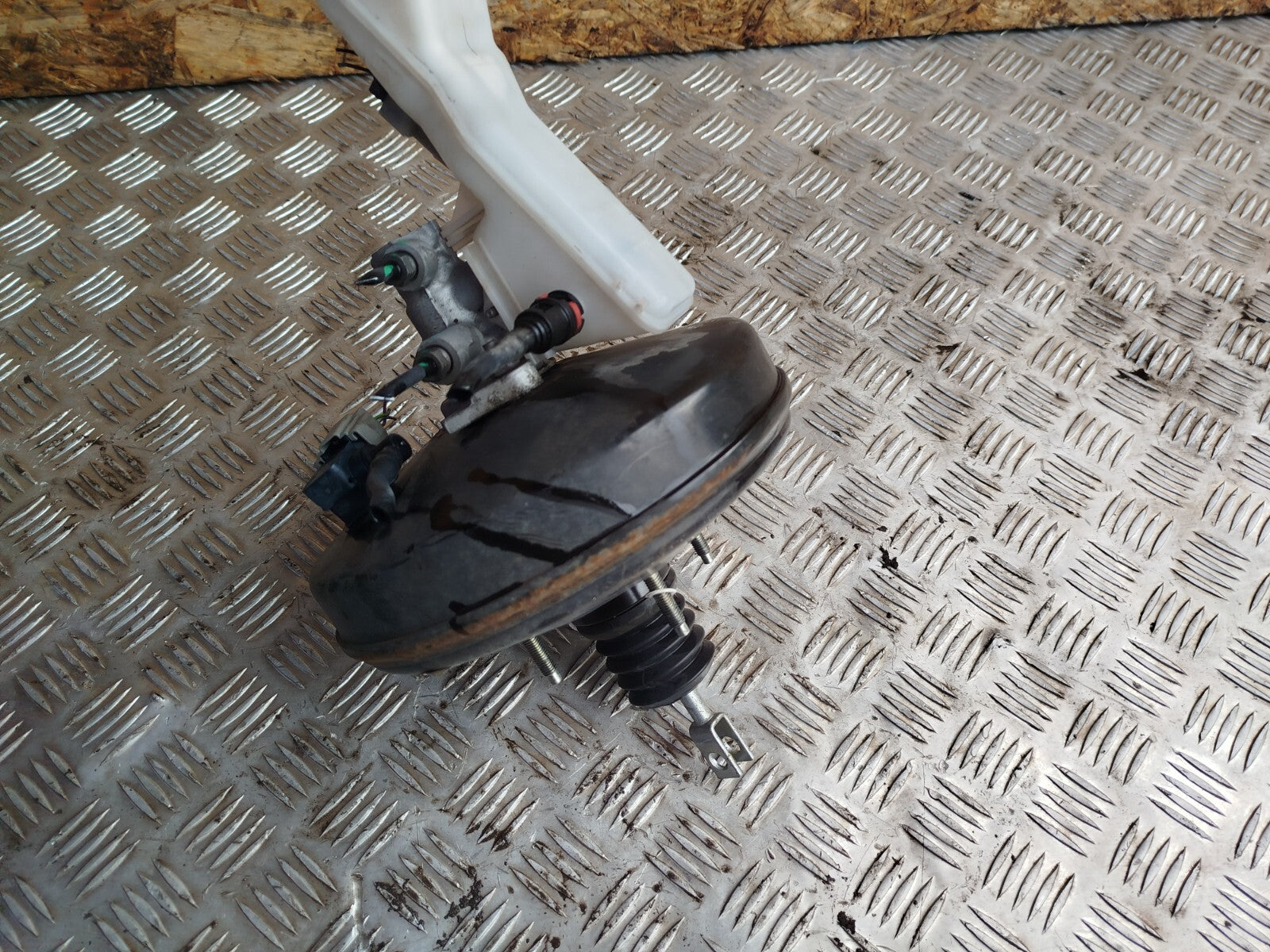 ✅FORD B-MAX TITANIUM 1.0 PETROL 2014 BRAKE SERVO MASTER CYLINDER AY112B195BA - Image 12