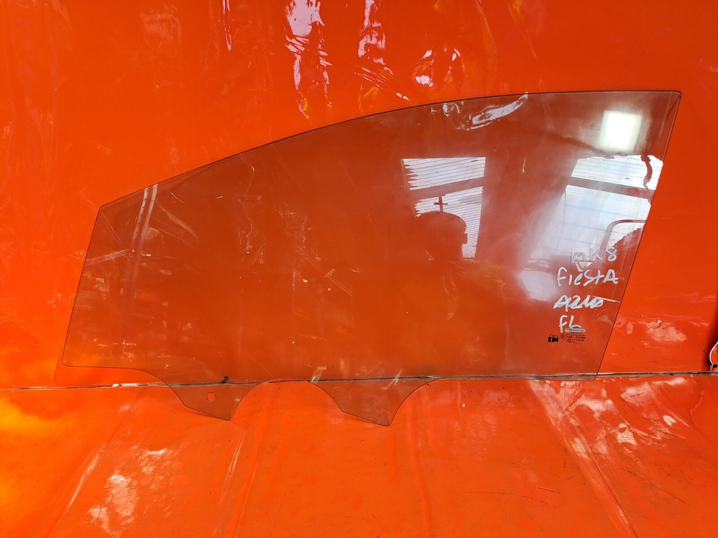 ✅FORD FIESTA ST-LINE 1.0 PETROL 2022 FRONT LEFT DOOR WINDOW GLASS H1BBA21411A - Image 1