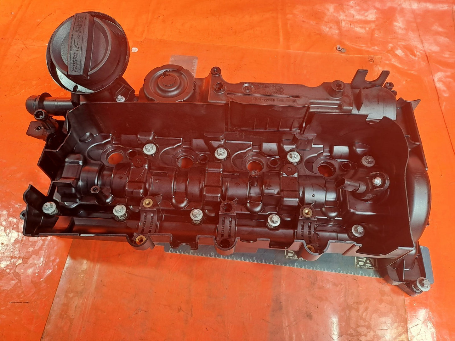 ✅BMW F30 320D 2.0 DIESEL 2012 N47D20O1 ENGINE VALVE ROCKER COVER 8589941 A321 - Image 3
