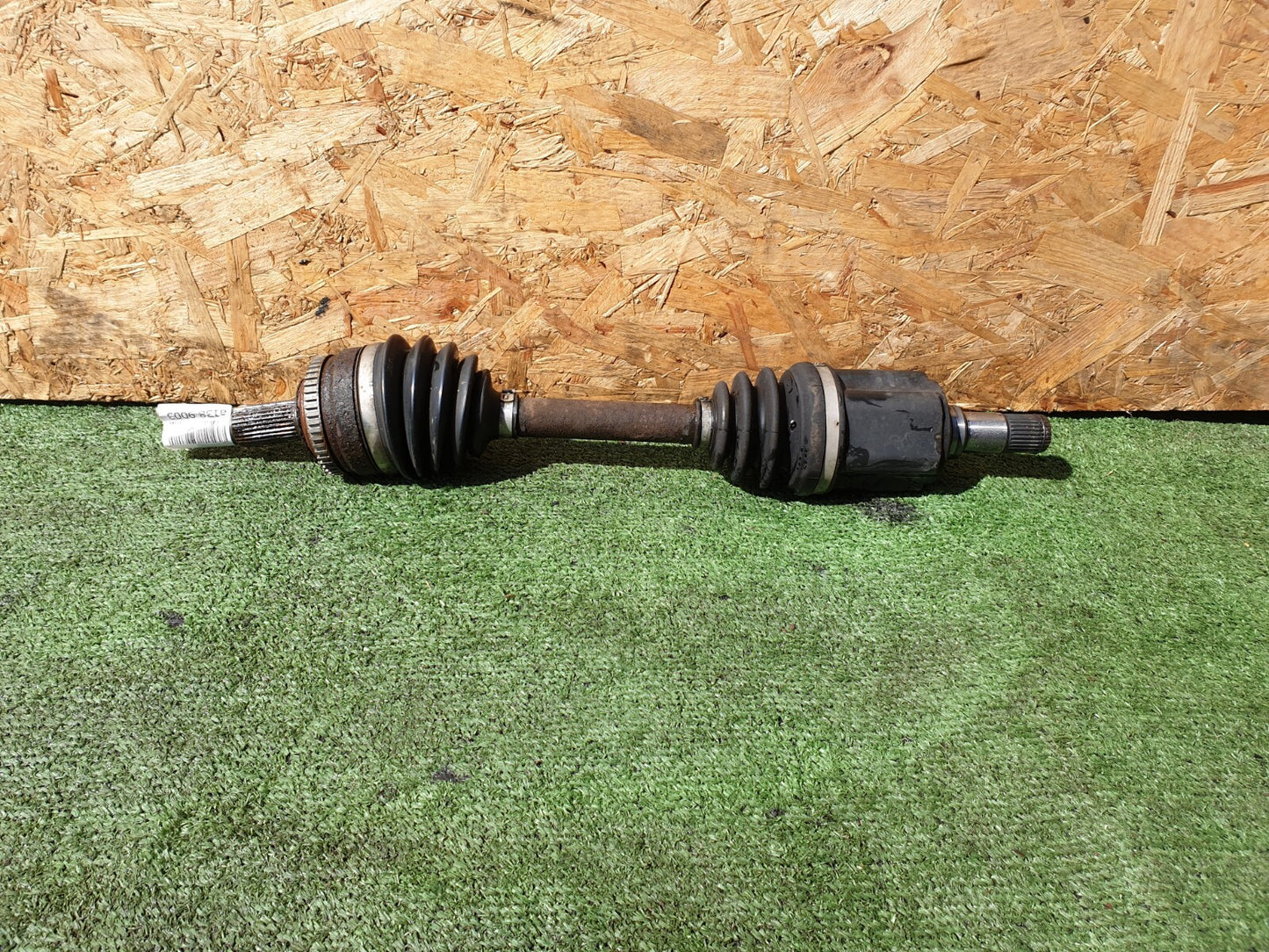✅2016 Ssangyong Korando 2.2 Diesel Front Left Manual Driveshaft 41300-34111 A138 - Image 1