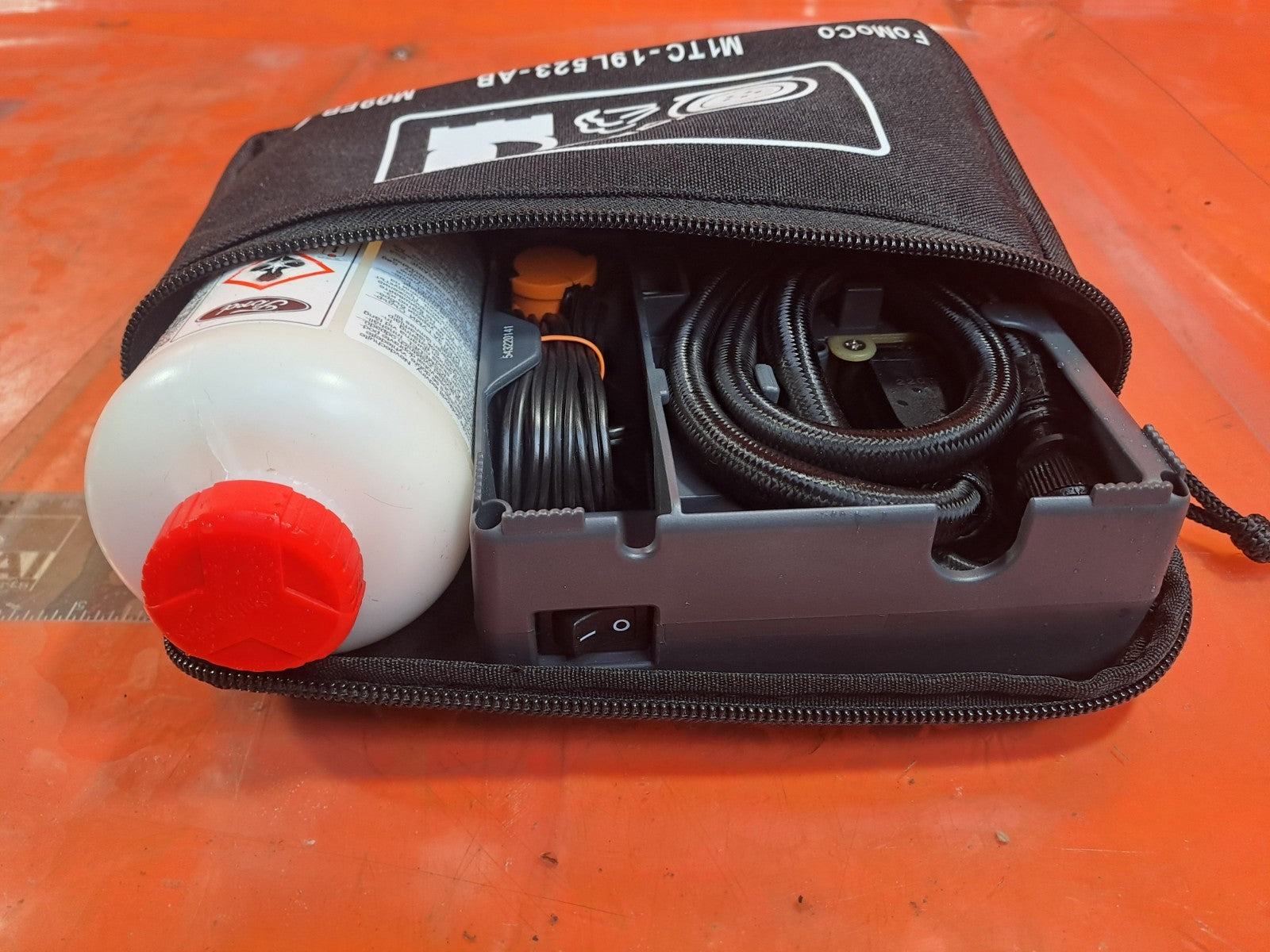 ✅2023 FORD PUMA TITANIUM TYRE COMPRESSOR KIT M1TC-19L523-AB + WARRANTY - Image 6