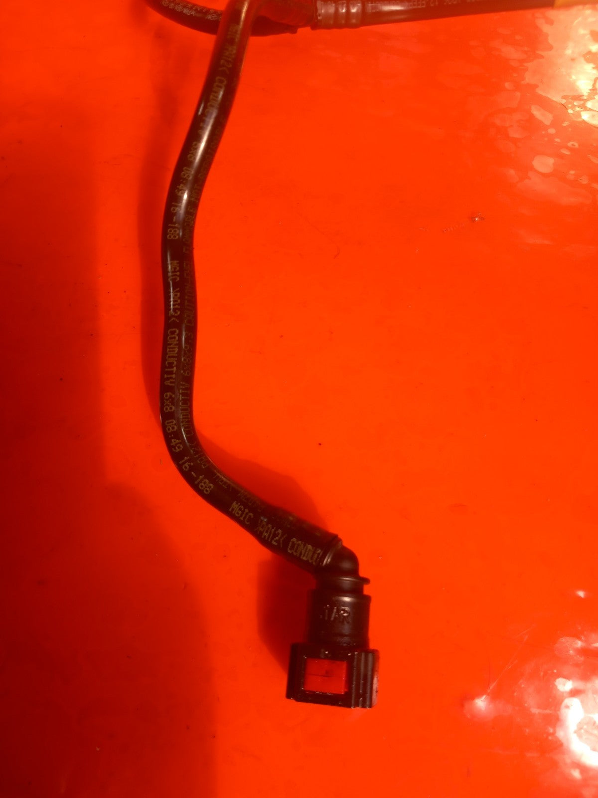 2016 Ford Transit Custom 2.0 Diesel Fuel Overflow Return Pipe GK2Q-9K022-AC A409 - Image 3