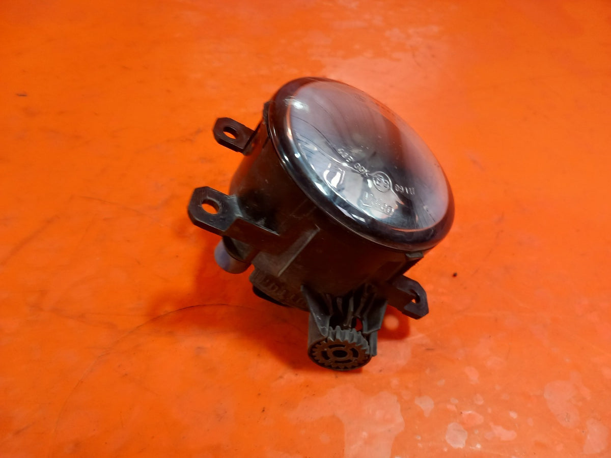 2021 Citroen Berlingo K9 Front Fog Light Fits Left or Right 9837817180 A415 - Image 4