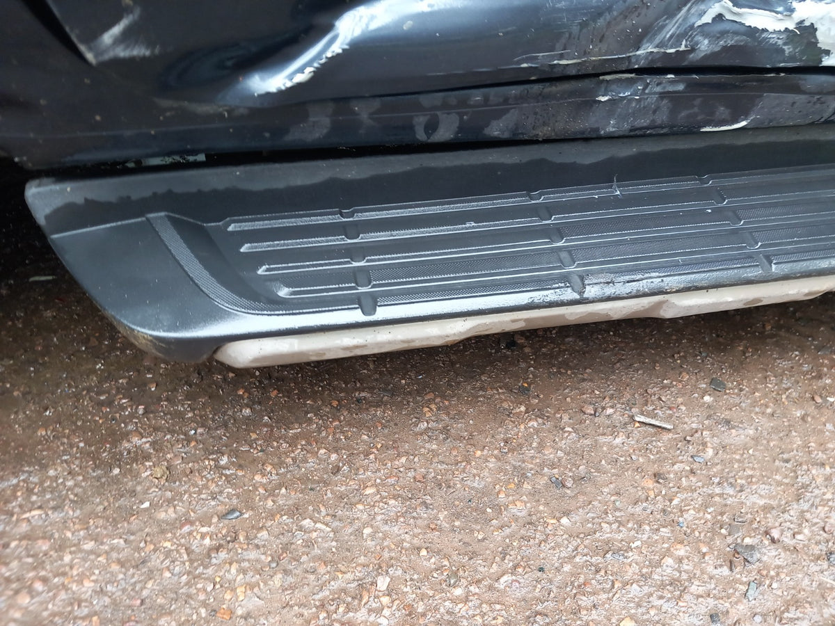 2021 Ford Ranger Wildtrak Door Step Right Side Warranty A418 - Image 2