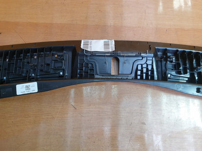 ✅2022 RANGE ROVER EVOQUE L551 REAR TAILGATE BOOT LID SILL COVER K8D2113A10BB - Image 6