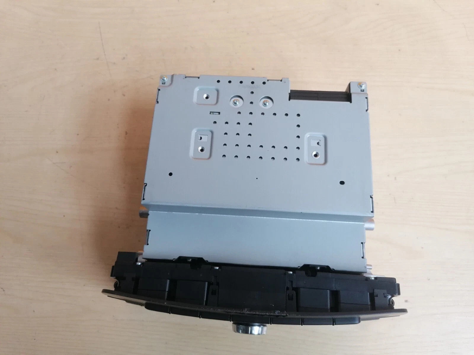 ebay-src:https://i.ebayimg.com/00/s/mtiwmfgxnjaw/z/uikaaeswdjbp-dsi/$_57.jpg