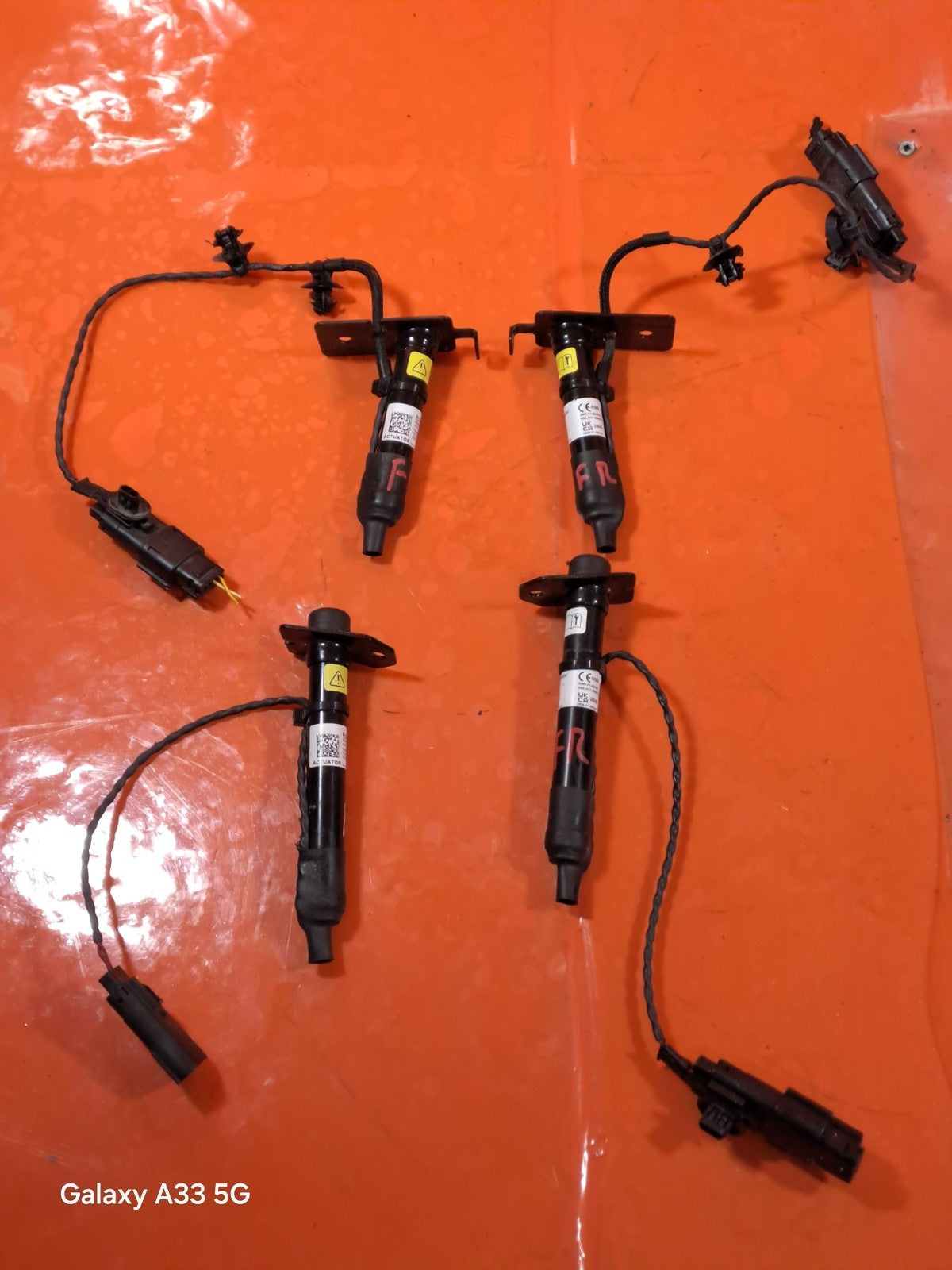 ✅POLESTAR 2 LONG RANGE 2023 BONNET HINGE ACTUATORS SET 32396638 32396639 A312 - Image 4