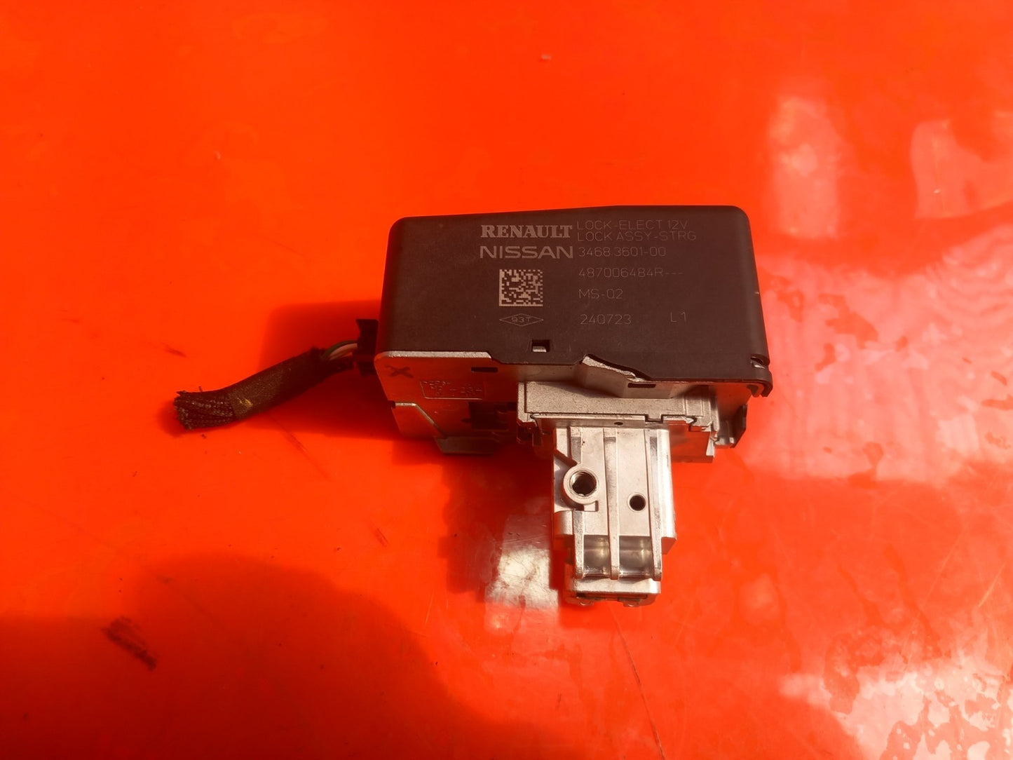 Renault Captur 1.6 Petrol 2023 Steering Column Lock 487006484R Warranty A392 - Image 3