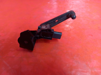 Land Rover Defender L663 3.0 Diesel 2025 Front Headlight Level Sensor JPLA3D026 - Image 4