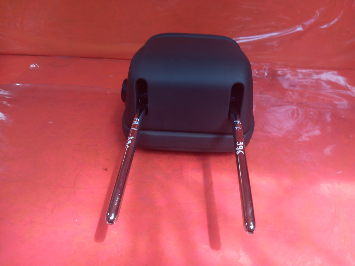 2025 Land Rover Defender L663 Front Left Seat Headrest Warranty A396 - Image 7