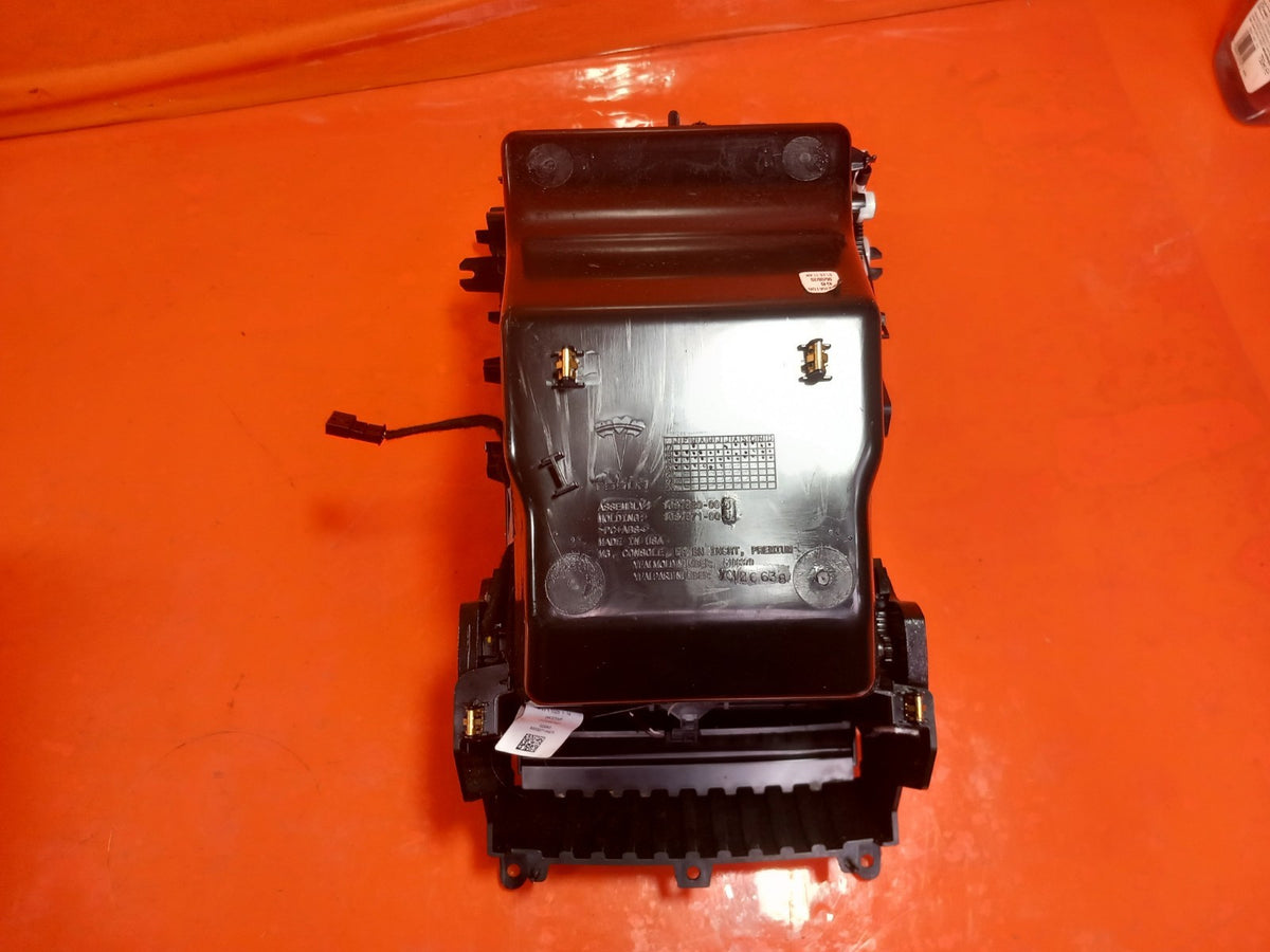 Tesla Model 3 Long Range 2020 Centre Console Storage Box 1087920-00-J A266 - Image 9