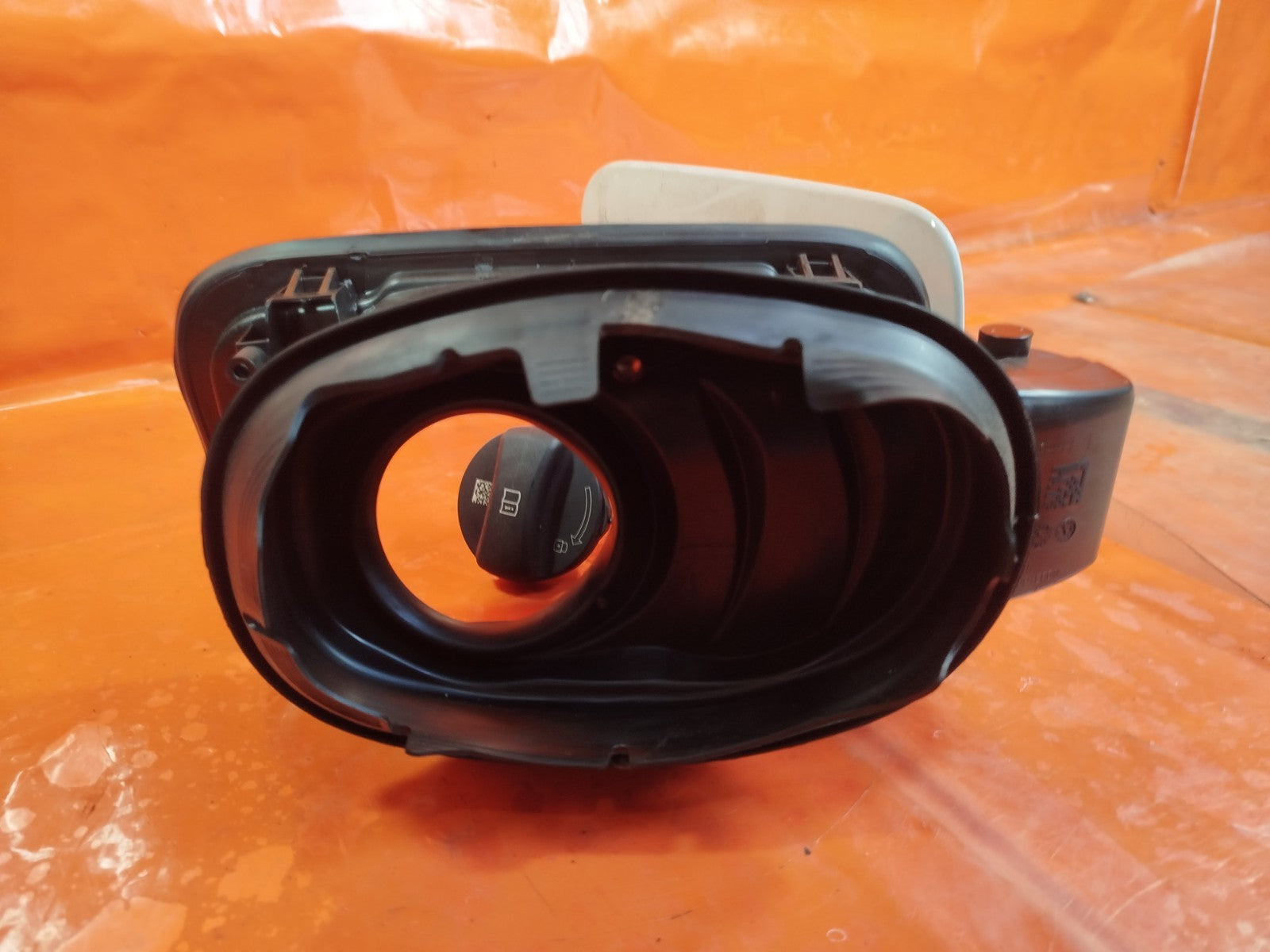 ebay-src:https://i.ebayimg.com/00/s/mtiwmfgxnjaw/z/iyqaaeswnvdpyksn/$_57.jpg