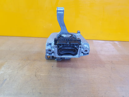 ✅VW T-ROC LIFE 1.5 PETROL 2022 ENGINE MOUNT 5WA199262 Warranty A192 - Image 1