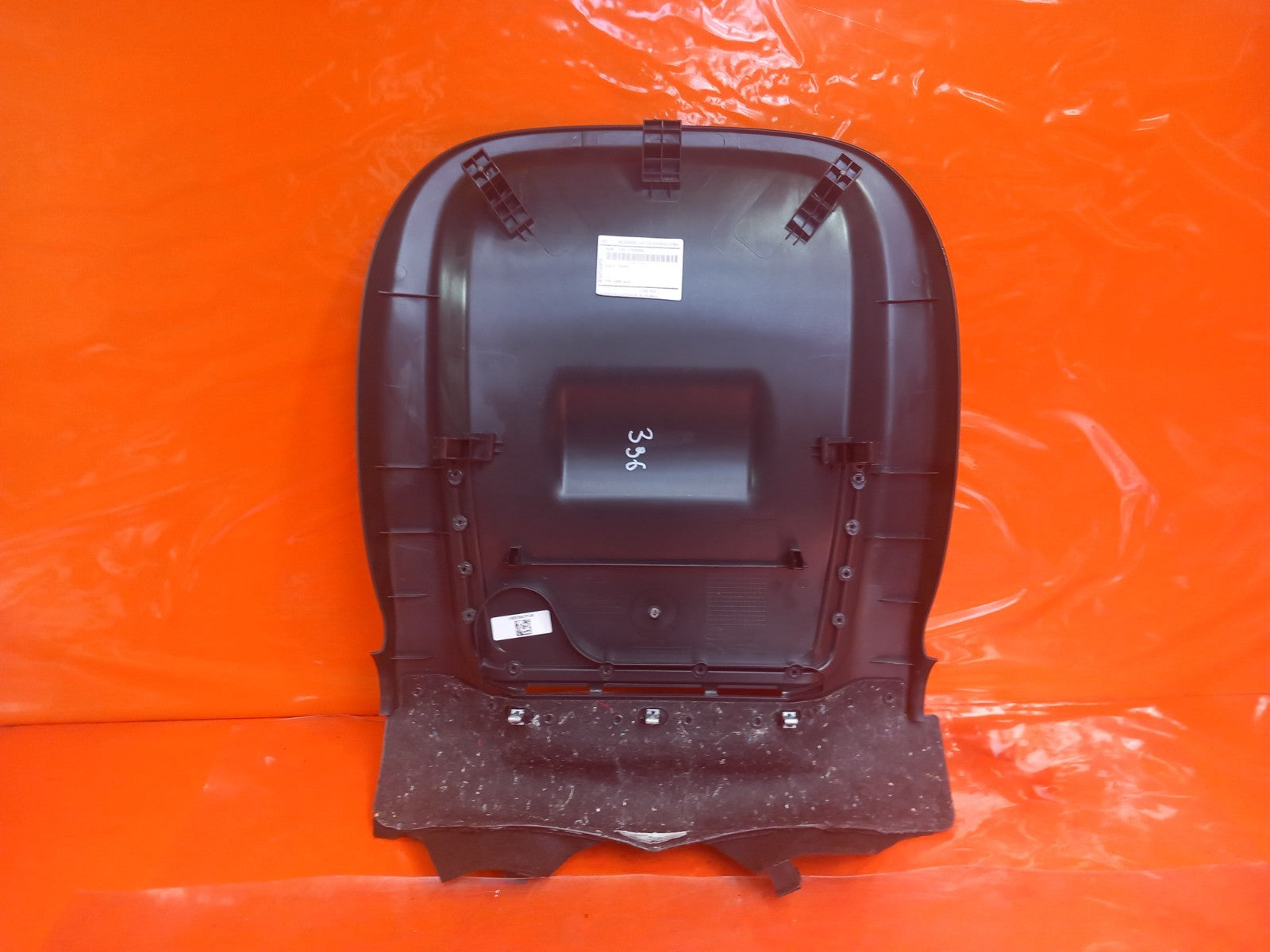 2025 Land Rover Defender L663 Front Left Seat Back Board L002270001NCP A396 - Image 10