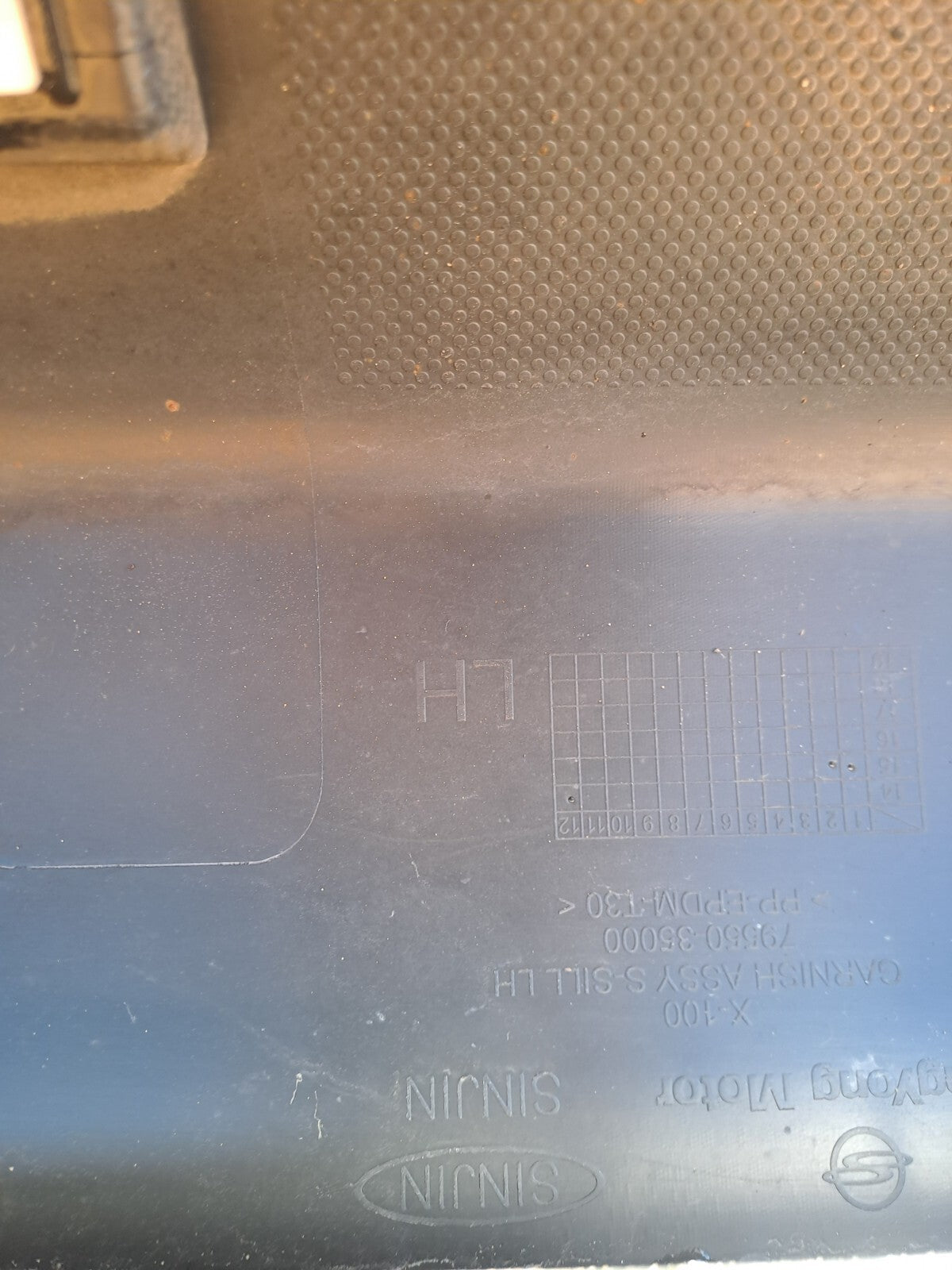 ✅SSANGYONG TIVOLI ELX 1.6 PETROL 2015 LEFT SIDE SILL COVER TRIM 79550-35000 A221 - Image 11