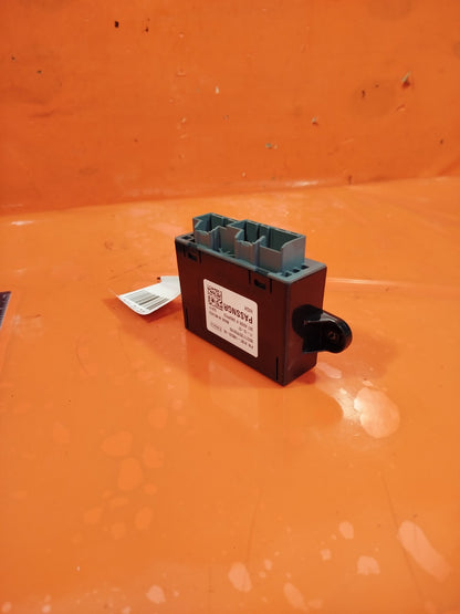 ✅FORD FIESTA MK8 VIGNALE 1.0 PETROL 2018 FRONT LEFT DOOR CONTROL MODULE ECU A261 - Image 9