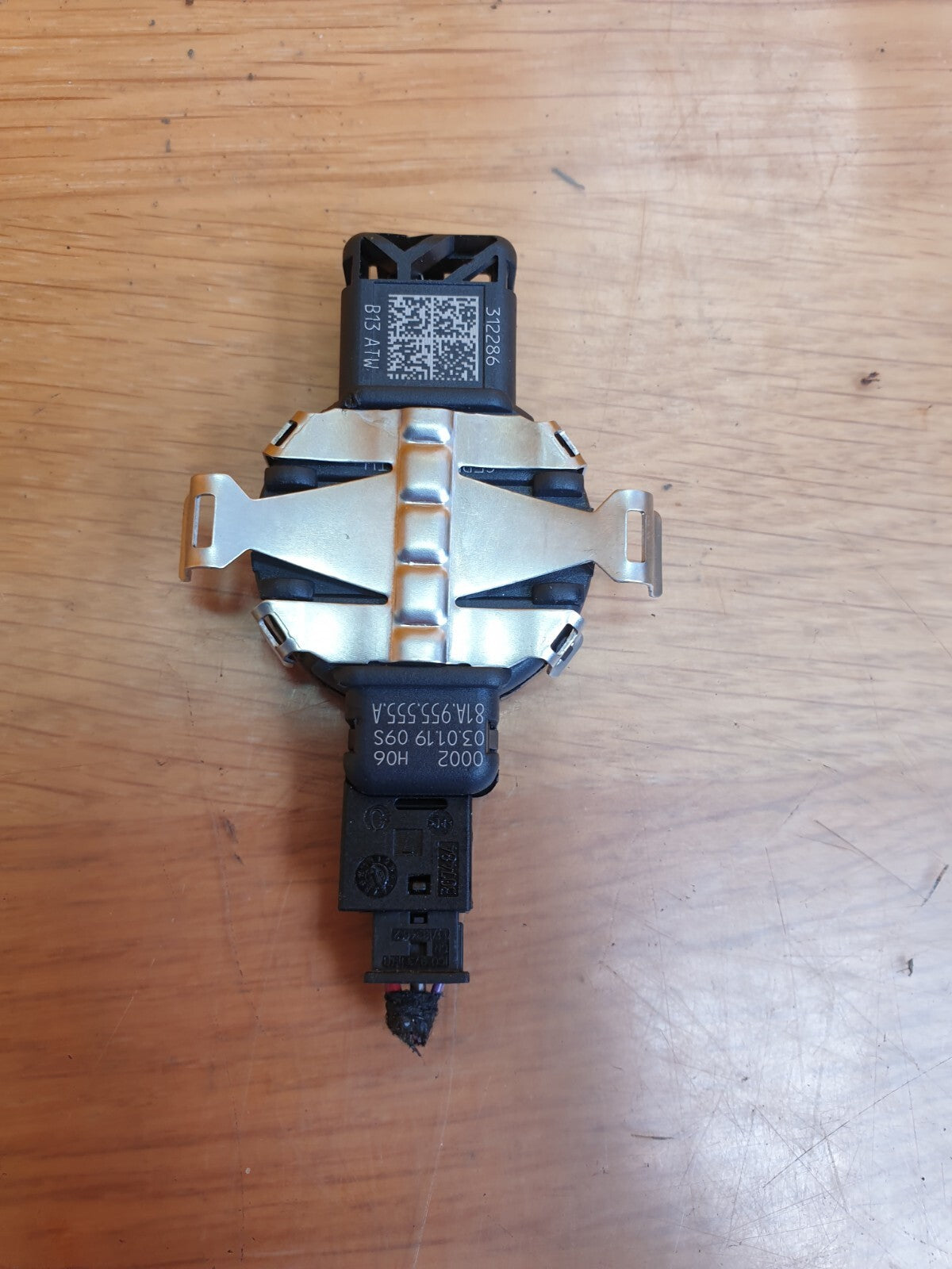 ebay-src:https://i.ebayimg.com/00/s/mtywmfgxmjaw/z/ew4aaoswi-tmocxl/$_57.jpg