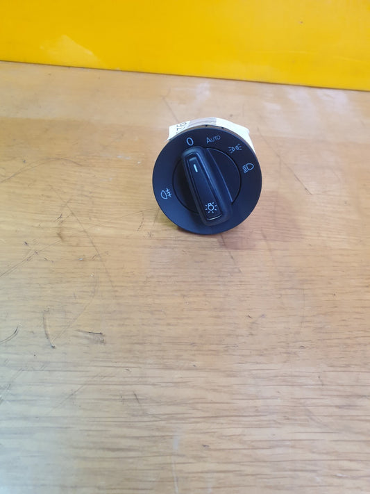 ✅VW T-ROC LIFE 1.5 PETROL 2022 HEADLIGHT FOG LIGHT CONTROL SWITCH 5G0941431AQ - Image 2