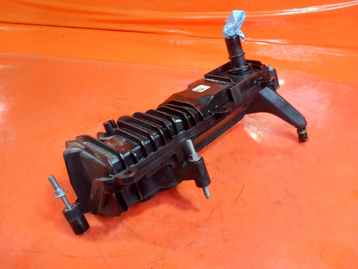 ebay-src:https://i.ebayimg.com/00/s/mtiwmfgxnjaw/z/-tqaaeswrd5qibbb/$_57.jpg