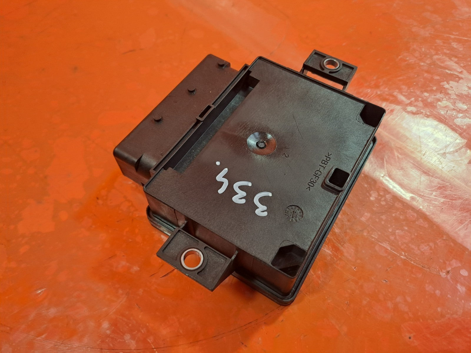 ✅MERCEDES GLA 200D X156 2.1 DIESEL 2016 PARKING BRAKE CONTROL MODULE A2469006816 - Image 8