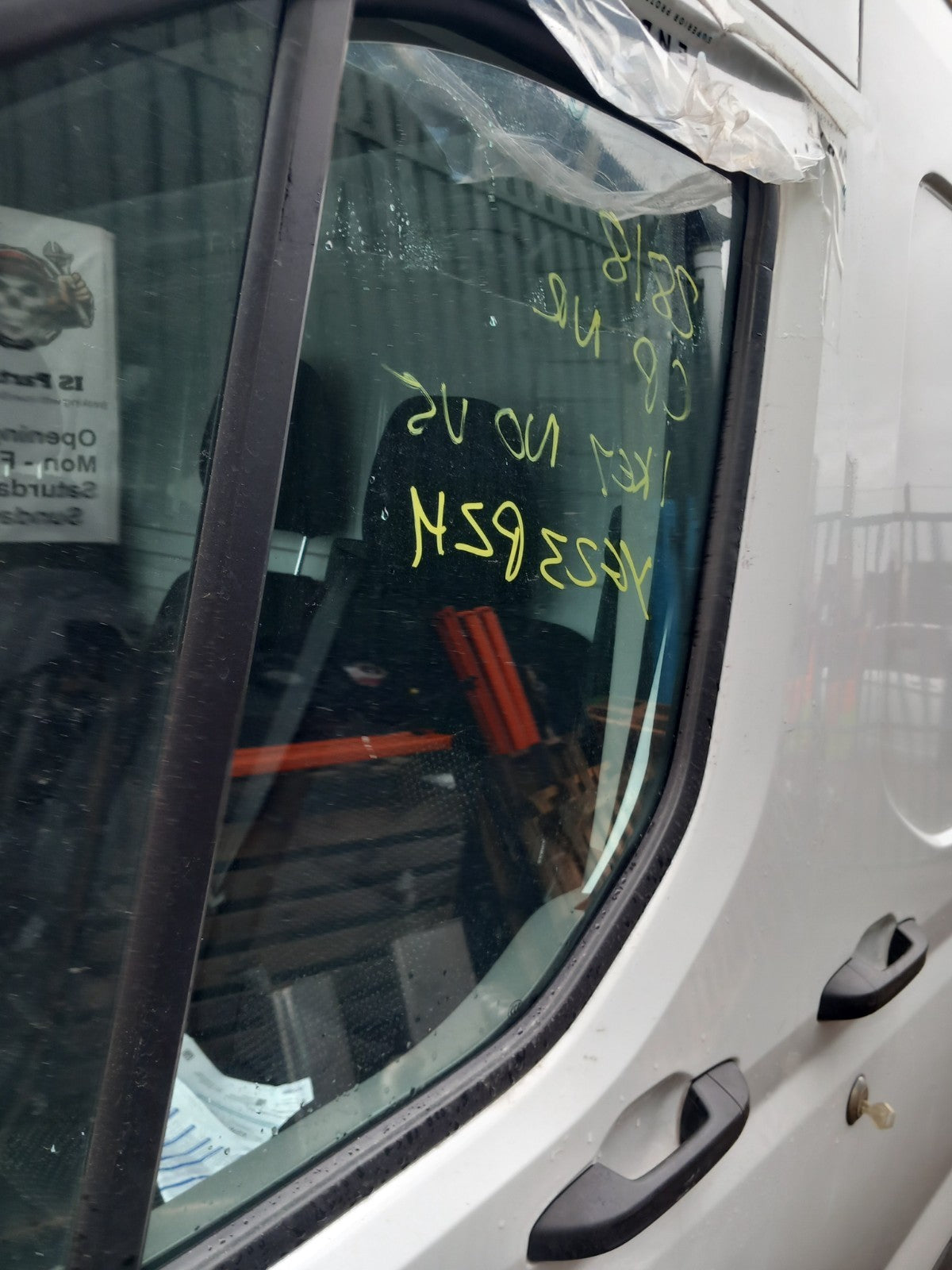2023 Maxus Deliver 9 Front Left Door Window Glass Warranty A425 - Image 2