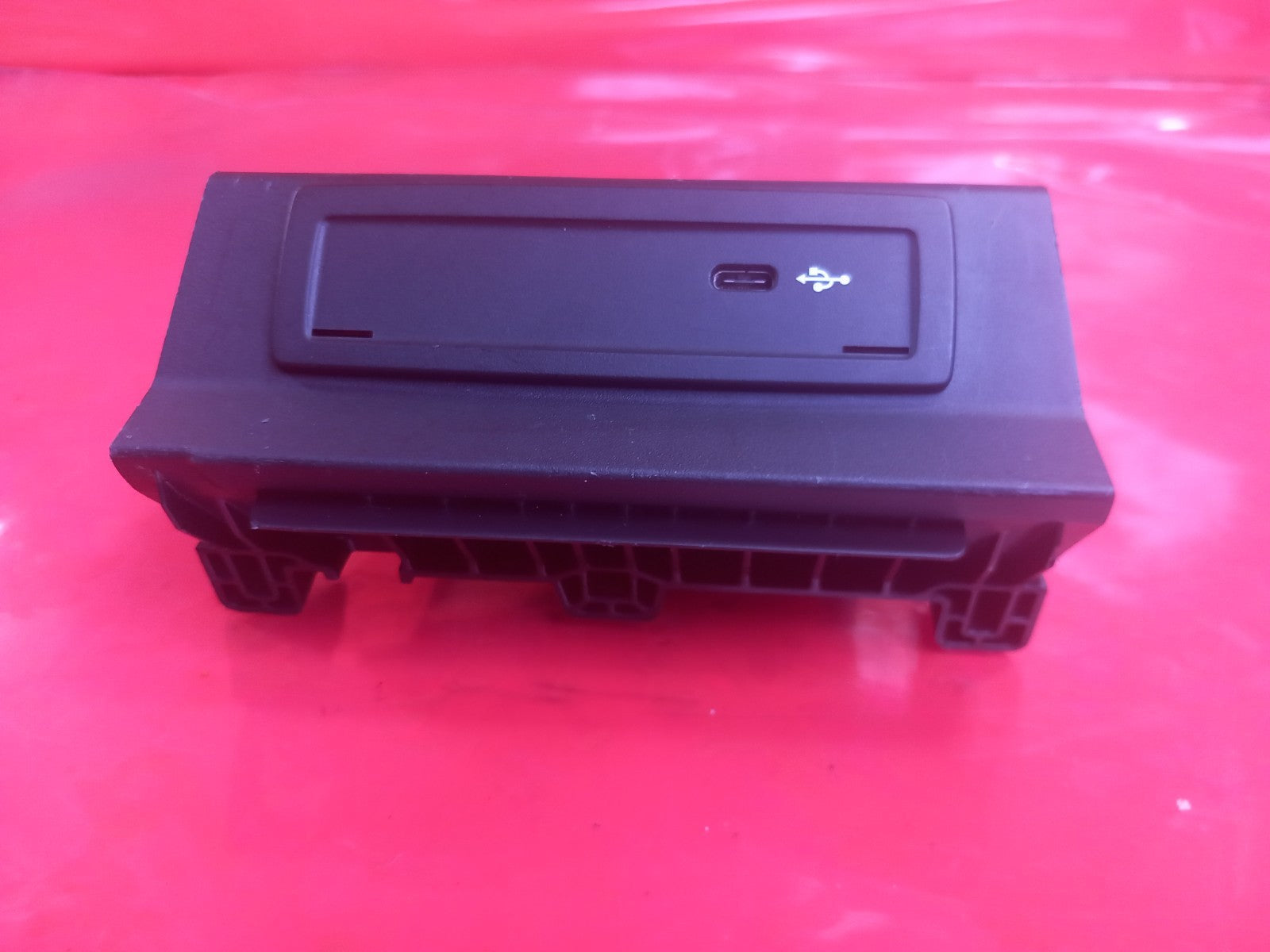Mercedes W117 W247 2018-2025 USB Port Socket A2478203902 Warranty xAA - Image 3