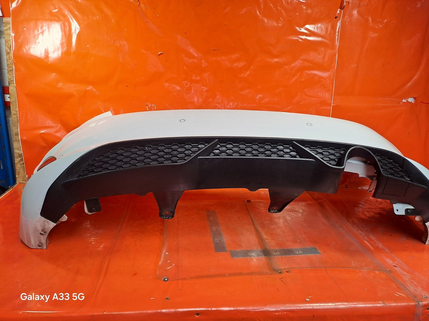 ✅2018 FORD FIESTA ST-LINE X REAR BUMPER FROZEN WHITE + WARRANTY - Image 7