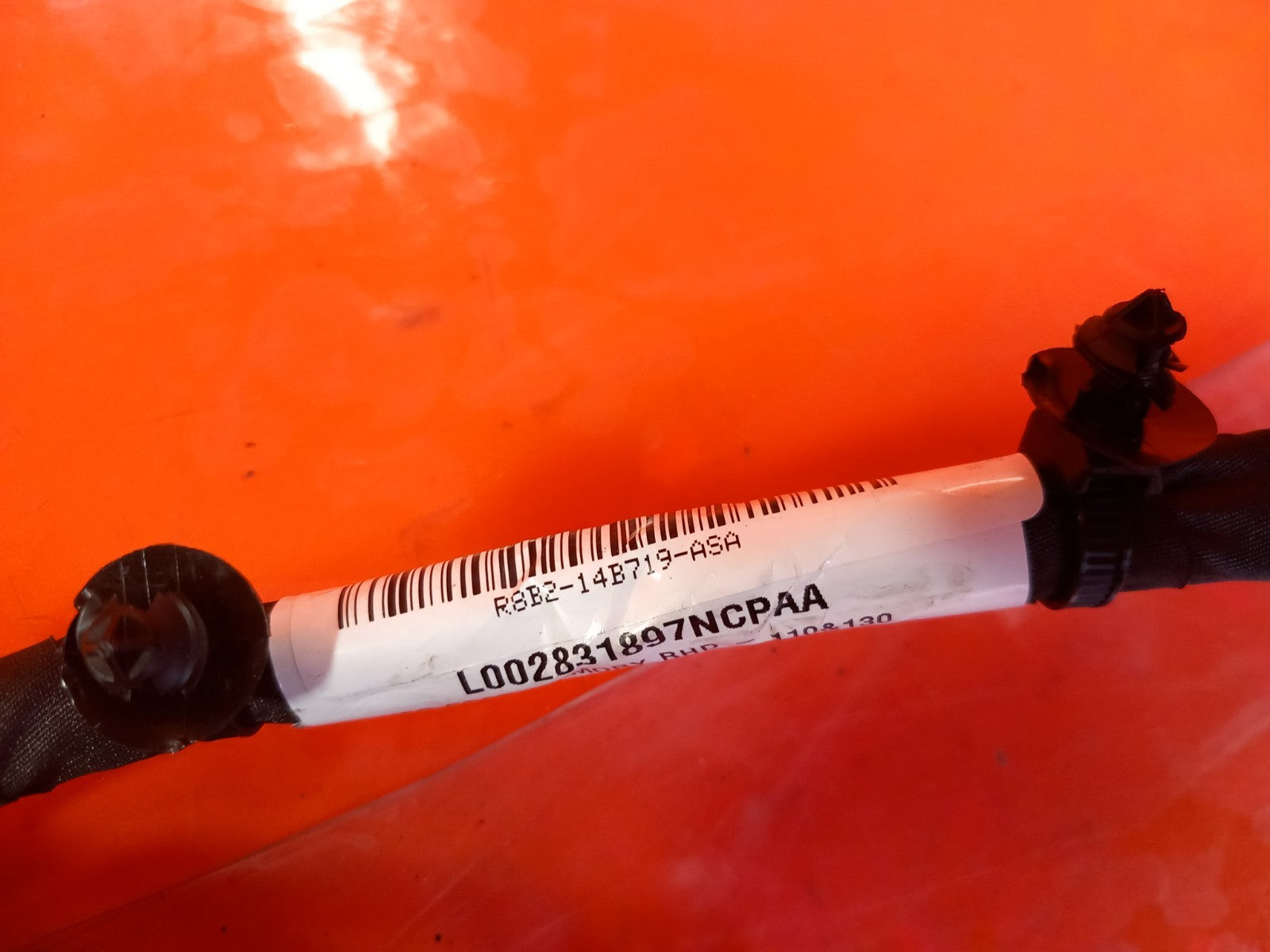 Land Rover Defender L663 3.0 Diesel 2025 Front Right Seat Wiring Loom R8B214B719 - Image 11
