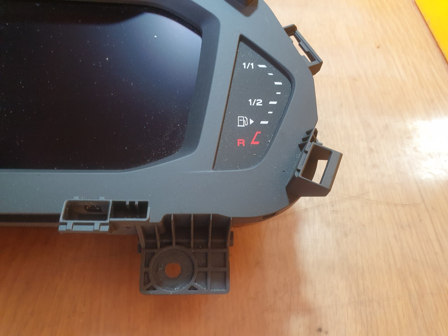 ebay-src:https://i.ebayimg.com/00/s/mtiwmfgxnjaw/z/zm8aaoswx-pmkq5g/$_57.jpg