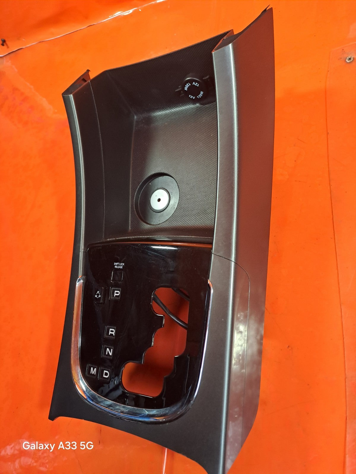 ✅SSANGYONG KORANDO LE 2.2 DIESEL 2018 CENTER CONSOLE 77922-34100 77924-34610 - Image 4