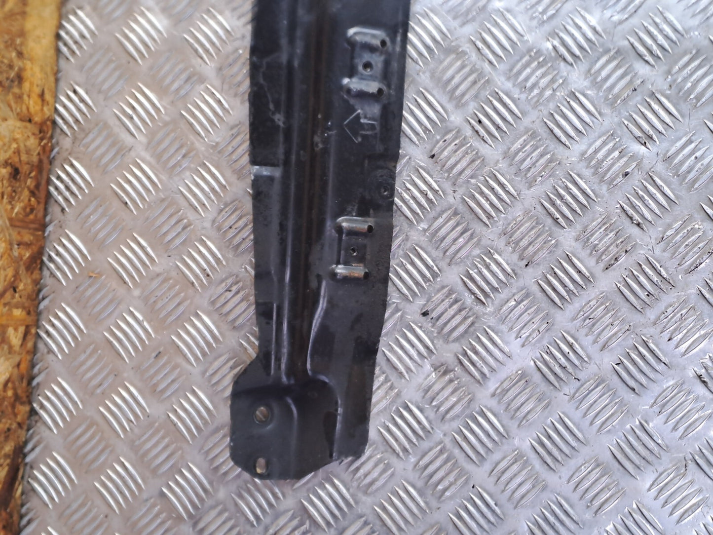 ✅Porsche Cayenne V6 2010 3.6 Petrol Radiator Cross Member Mount 7L0805551A A268 - Image 3