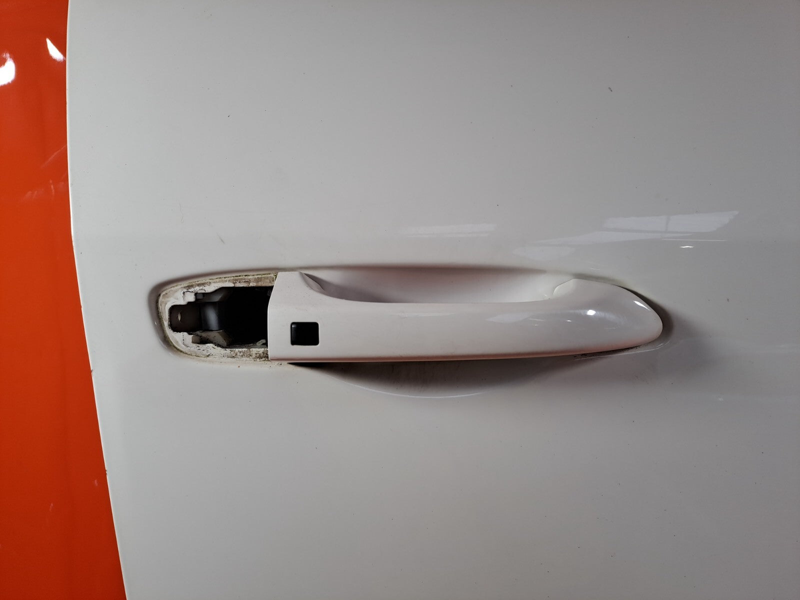 ✅SSANGYONG TIVOLI Elx 1.6 DIESEL 2016 FRONT RIGHT DOOR WHITE Warranty A279 - Image 7