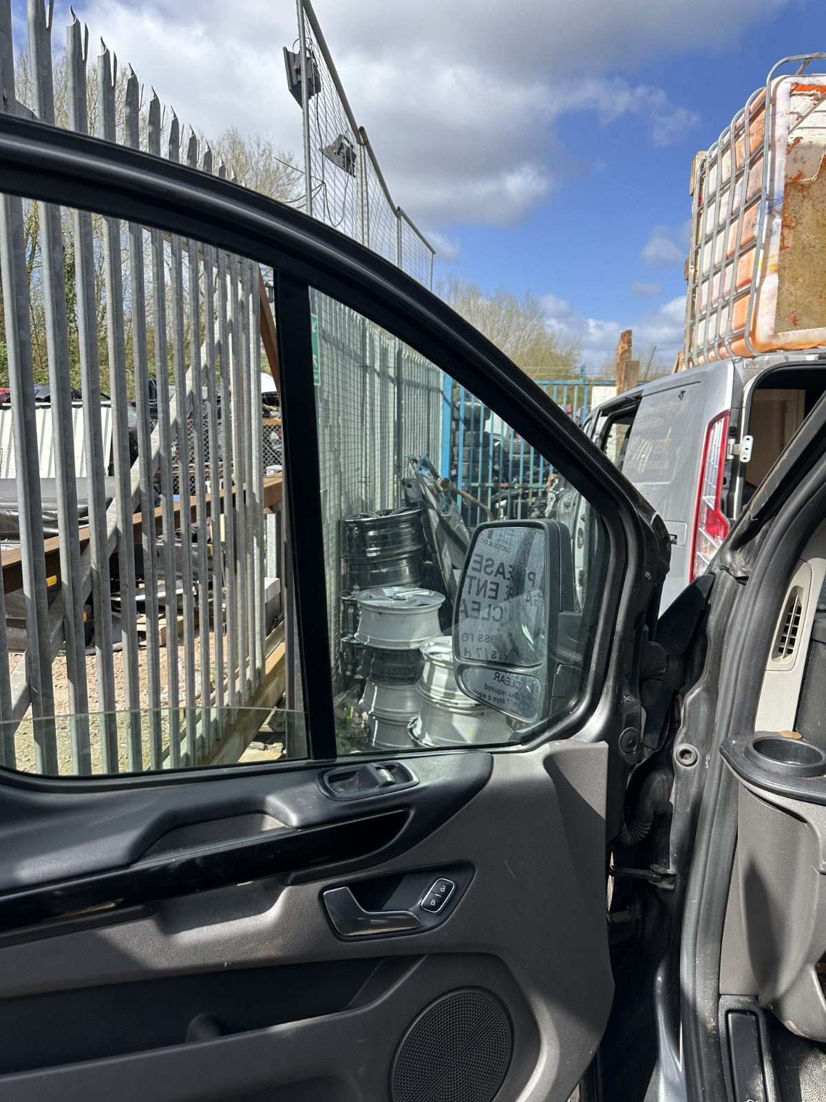 ✅2019 Ford Transit Custom Front Left Door Card + Warranty A376 - Image 3