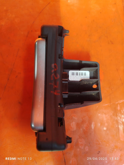 ✅Land Rover Range Rover L322 2005 4.4 Petrol STEERING WHEEL SWITCH CONTROL PANEL - Image 4
