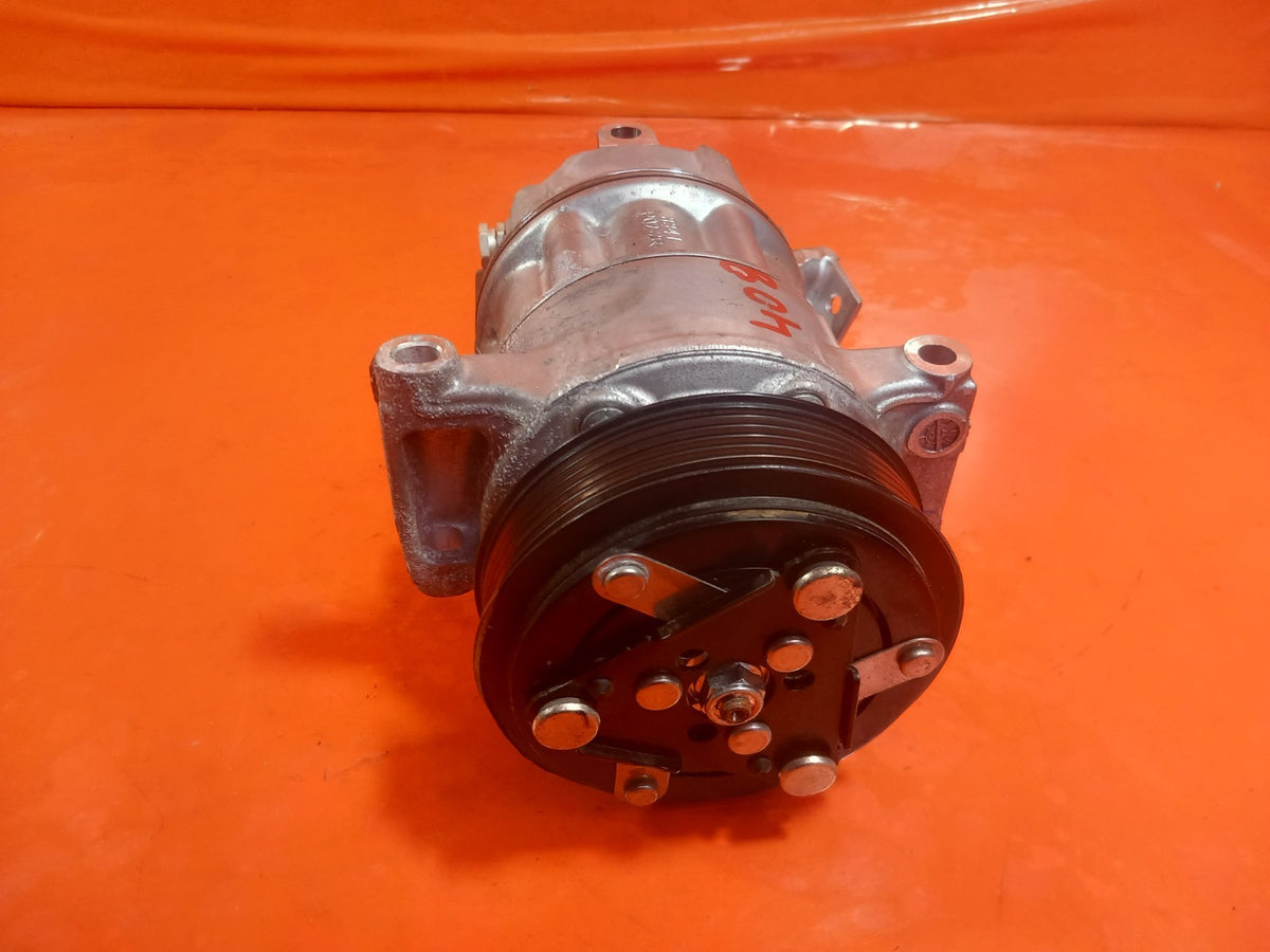 ebay-src:https://i.ebayimg.com/00/s/mtiwmfgxnjaw/z/njoaaeswfbnqs6by/$_57.jpg