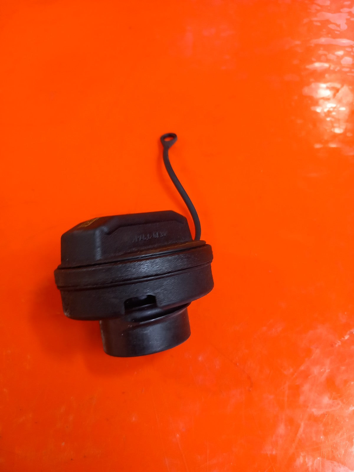 2021 VW Transporter T30 Fuel Tank Top Cap Lid 1K0201553J Warranty A410 - Image 9