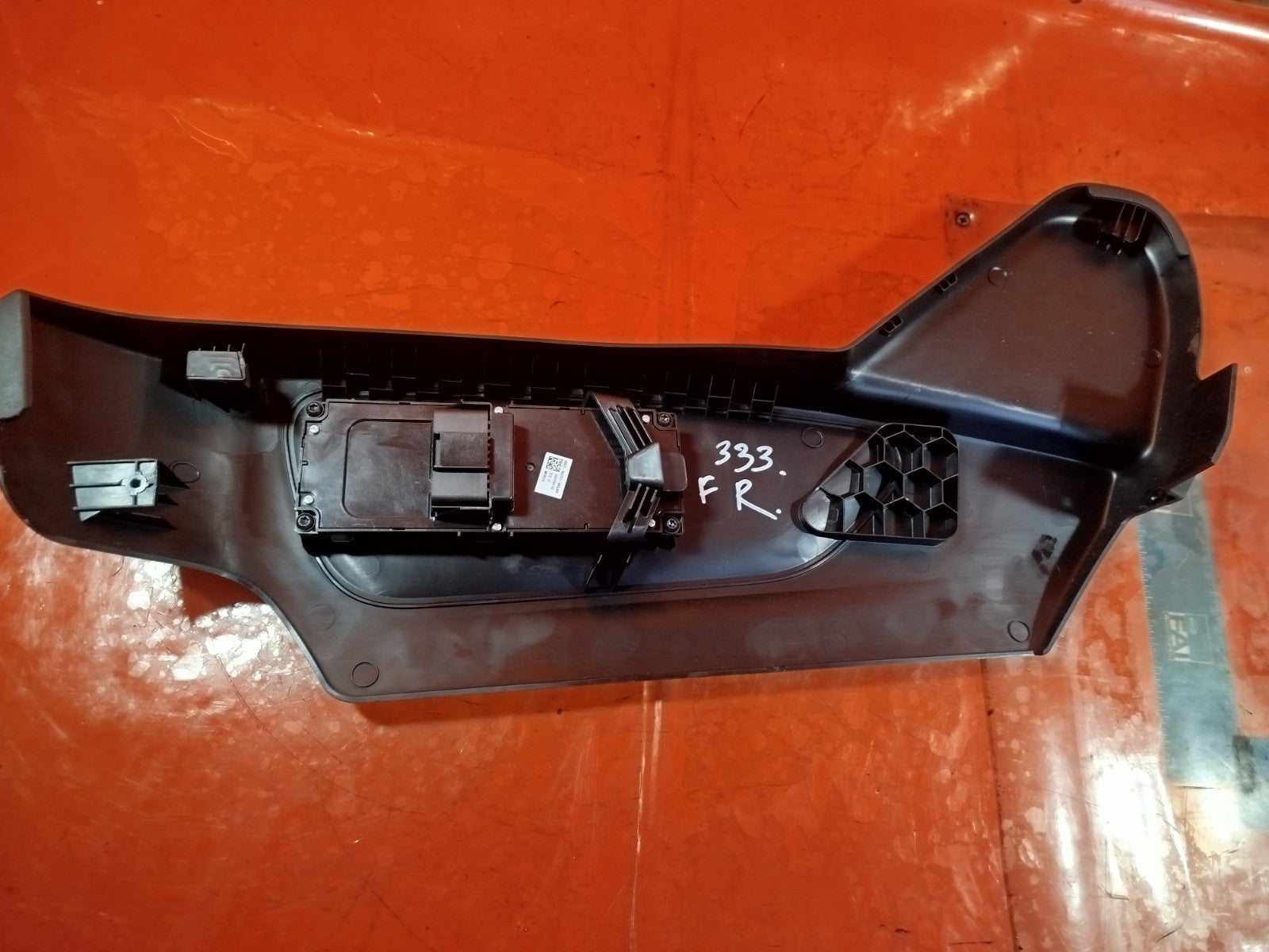 ebay-src:https://i.ebayimg.com/00/s/mtiwmfgxnjaw/z/zk4aaesw~zbplm8d/$_57.jpg